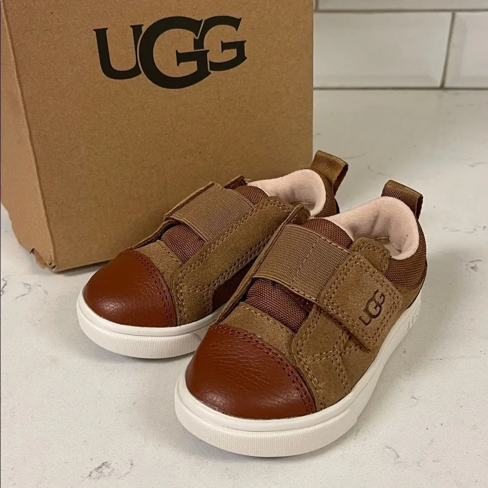 UGG T Renton Low Boys Velcro Shoes Chestnut Size 6 Worn Once